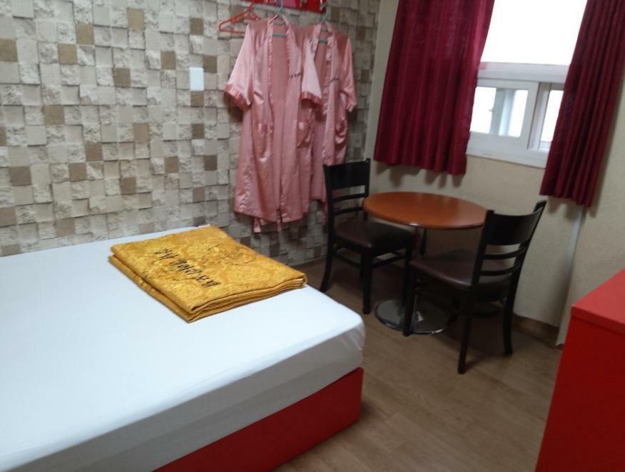 Dowun Motel Seoul Exterior photo